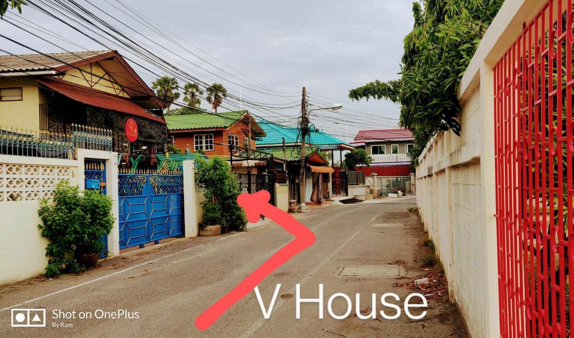 Hotel V House Phra Nakhon Si Ayutthaya Exterior foto