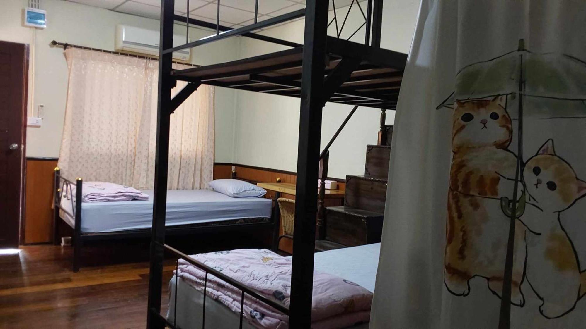 Hotel V House Phra Nakhon Si Ayutthaya Exterior foto